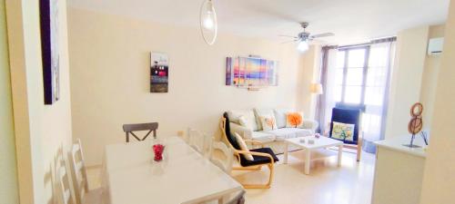 Imagen 1 de Apartamento Tres Carabelas II, AC, Wifi, Parking