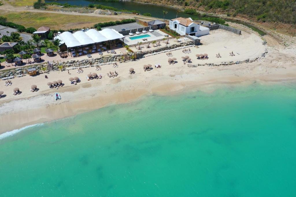 Le Domaine Anse Marcel Beach Resort