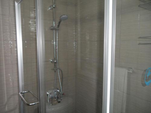 Imagen 2 de SUNSHINE APTS, TWO BEDROOM , FREE INTERNET, No 3